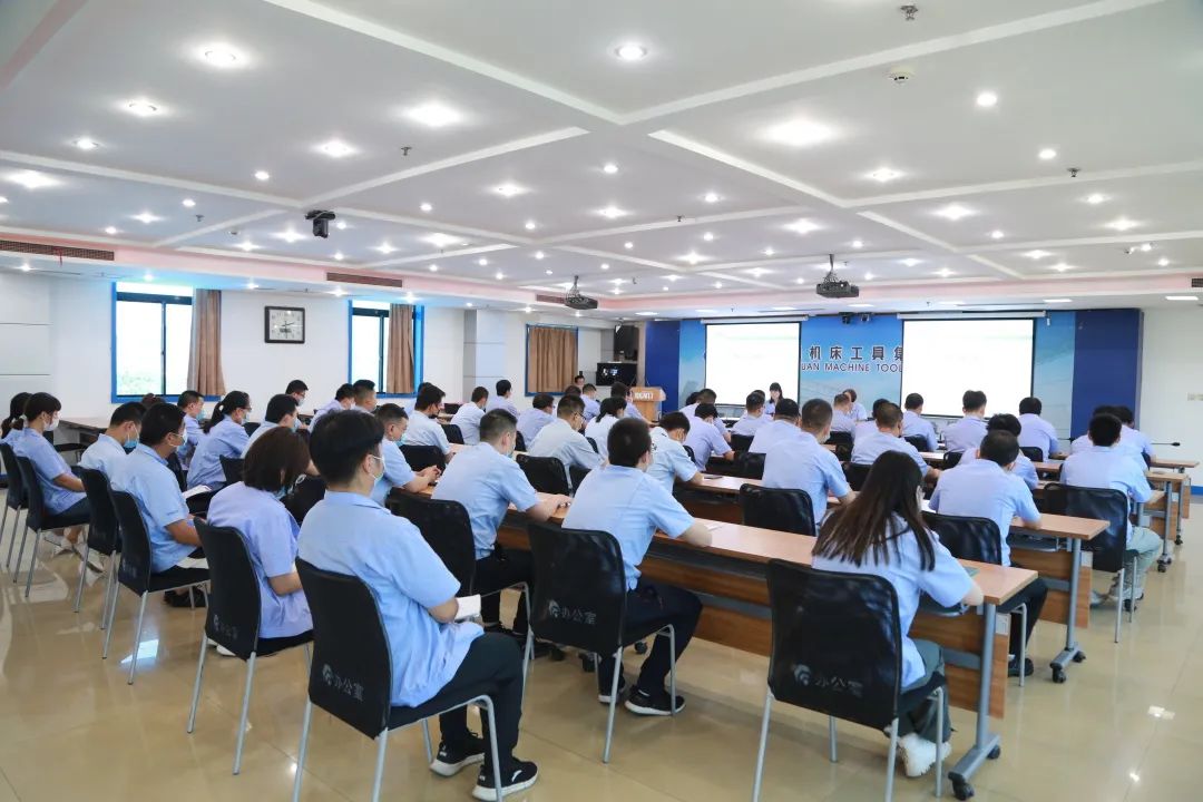 【群团工作】口袋牛店官网本部团委组织青工发展安全出产月主题教育培训活动